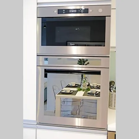 דירה Sublime With Big Terrace פראג