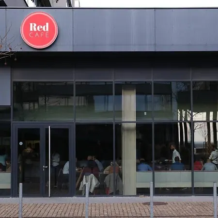 Sublime With Big Terrace דירה