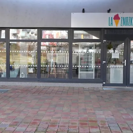 דירה Sublime With Big Terrace פראג